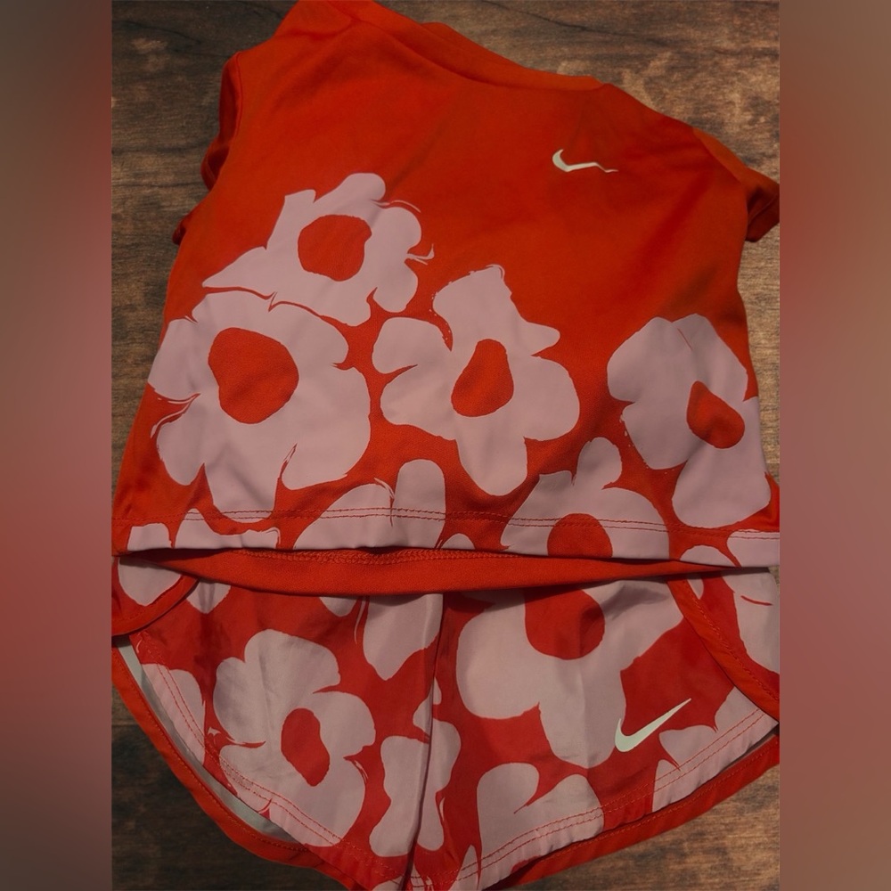 Nike Red and Pink Floral Sports Set